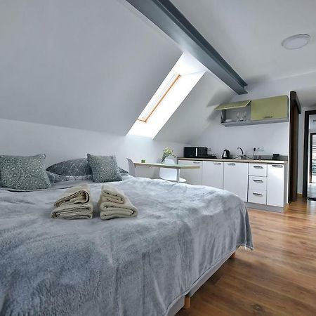 77 Krasnicka Apartman Lublin Kültér fotó
