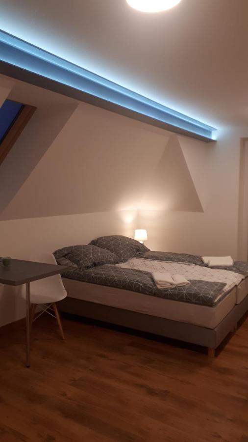 77 Krasnicka Apartman Lublin Kültér fotó